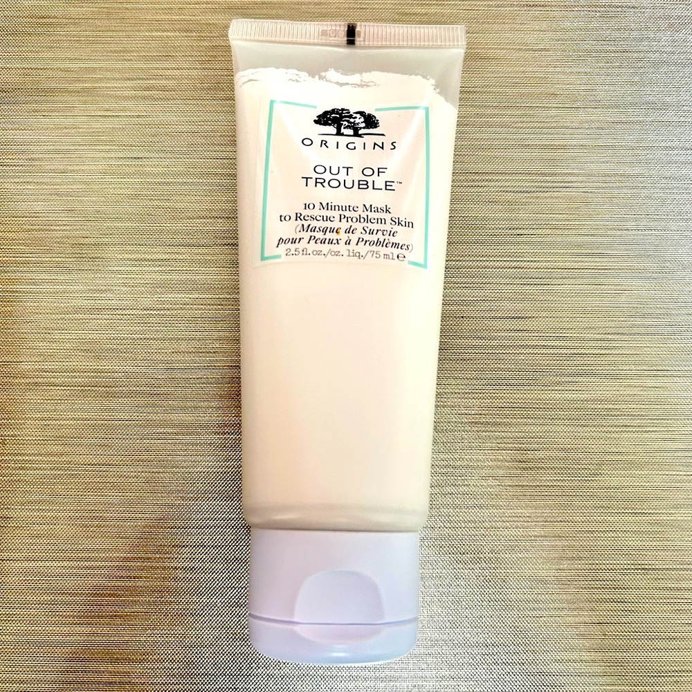 NIB OUT OF TROUBLE™
10 Minute Mask To Rescue Problem Skin 75 mL/ 2.5 fl oz ❤️